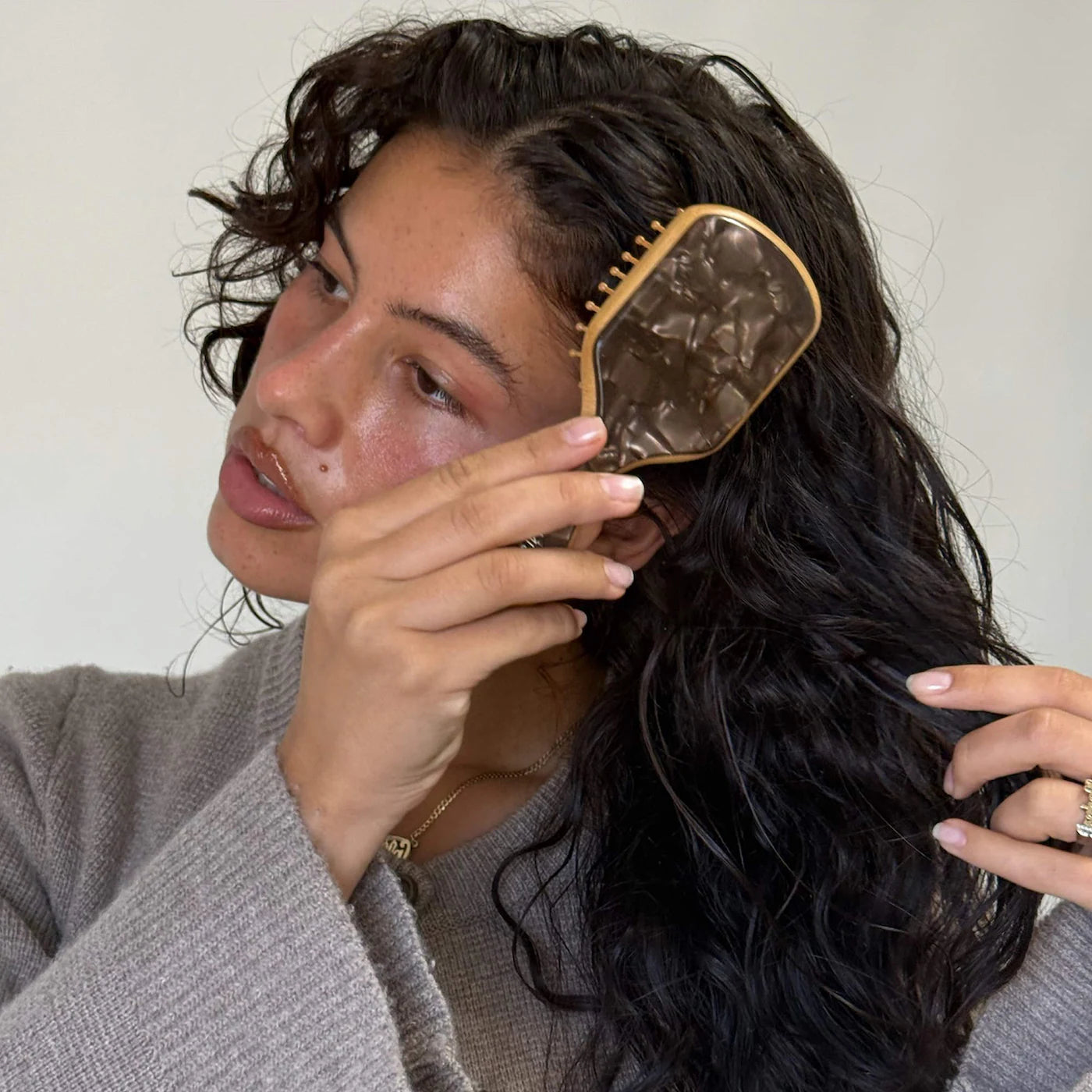 Mini Paddle Hair Brush in Toasted Sugar-Emi Jay